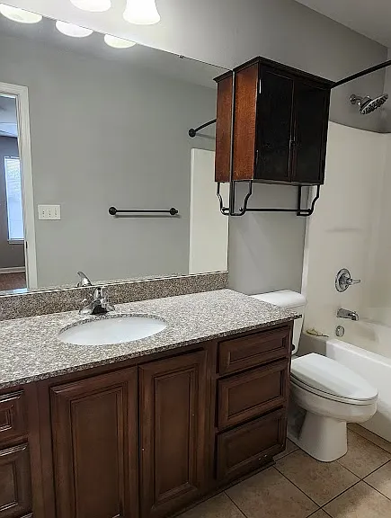120 Butterfield Xing — Photo 19