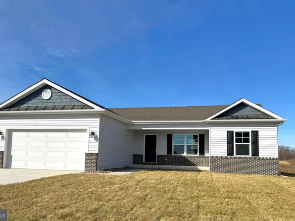165 Finney Dr, Martinsburg, WV 25405