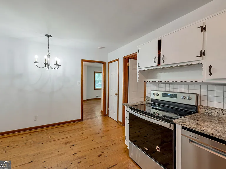 2188 Pawnee Dr SE — Photo 6