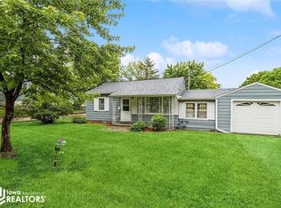 406 S Freeman St, Indianola, IA 50125
