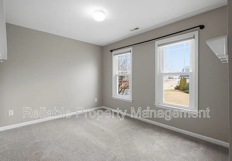 156 Haywood Ln — Photo 13