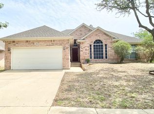 7905 Copper Canyon Dr, Arlington, TX 76002
