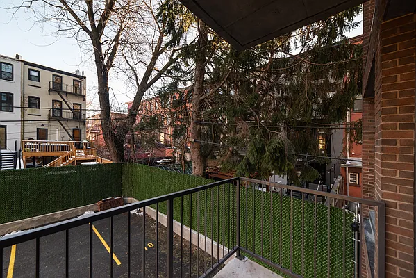 Rented by Twin Group | media 31