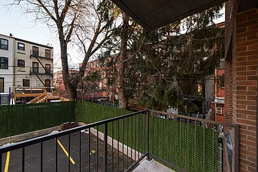 Rented by Twin Group