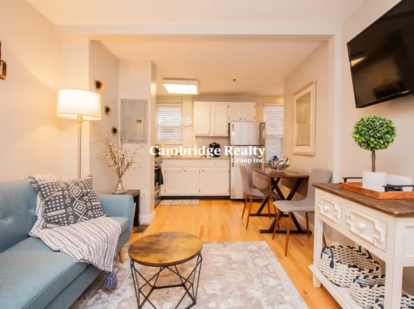 23 Jay St #T, Cambridge, MA 02139