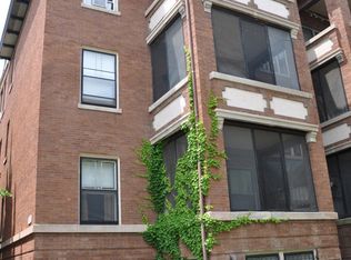 910 W Waveland Ave #1, Chicago, IL 60613