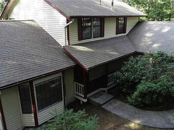 3rd image of 8265 Andrea Ln NW