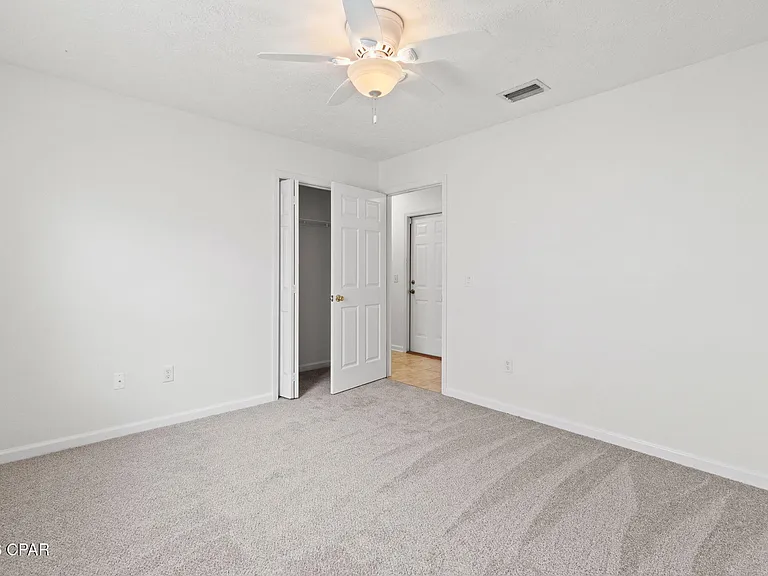 11707 Lighthouse Ln — Photo 7