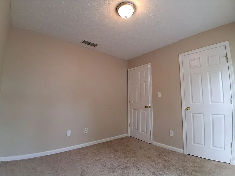 1031 Maple Leaf Dr — Photo 7