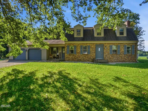 3605 S Amblewood Cir, Lima, OH 45806