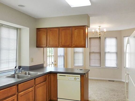 3rd image of 45493 Moycashel Pl