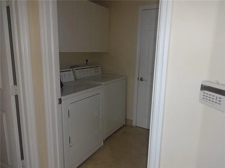 100 Birch Rd #1106B — Photo 28