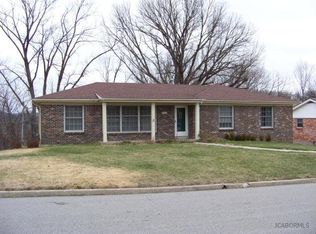 2734 Wesley St, Jefferson City, MO 65109