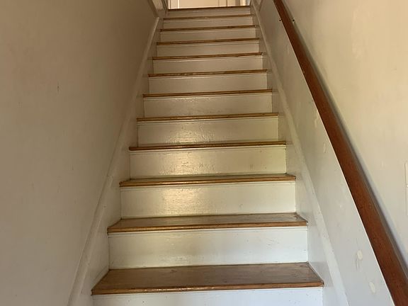 2nd image of 95 Coolidge St #4