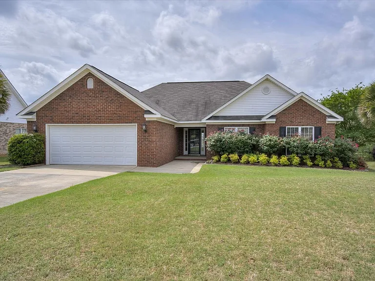 4516 Logans Way — Photo 2