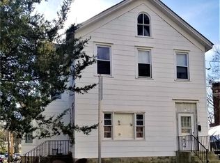 25 Walnut St, Walden, NY 12586