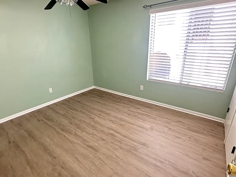 1153 Arbor Ln — Photo 19