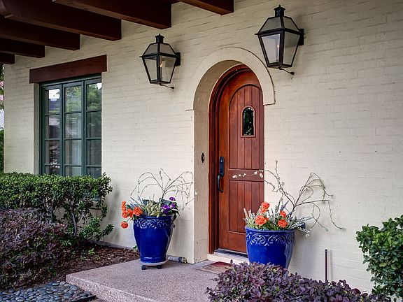 3_2708RiverForestDrive-5.jpg