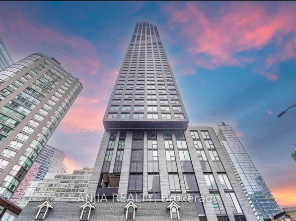 8 Wellesley St W, Toronto, ON