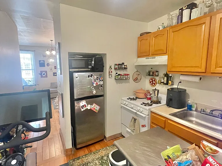 788 Park Pl #10 — Photo 6