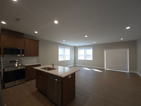 4th image of 1274 W Hanley Ave