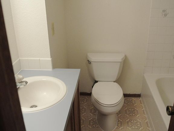 4th image of 1735 W 10th Ave