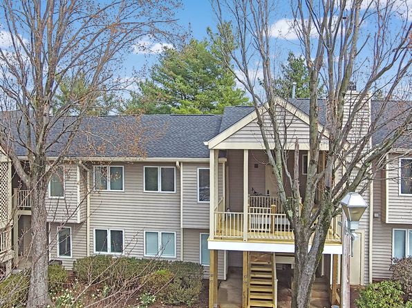 28 Troon Ter, Annandale, NJ 08801