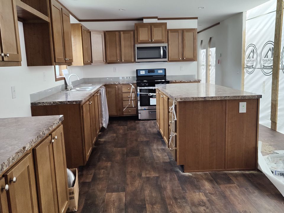 1st image of 1 Shannon Dr #162