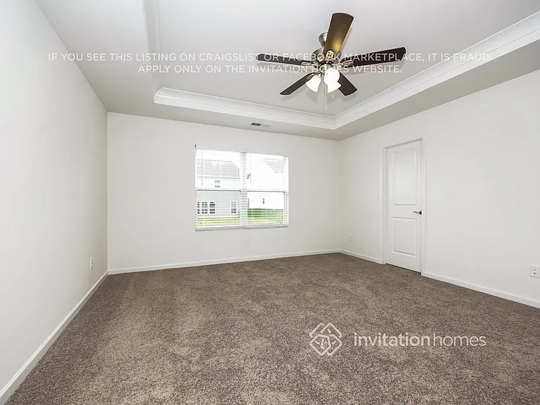 3810 Lantern Ln — Photo 11
