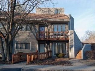319 Crescent Spring Dr, Louisville, KY