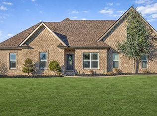 233 Waldron View Dr, Murfreesboro, TN 37130