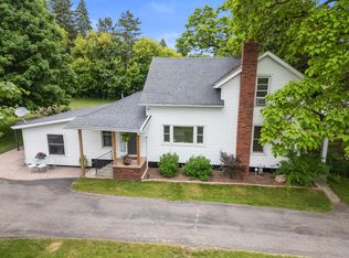 2260 W Bacon Rd, Hillsdale, MI 49242