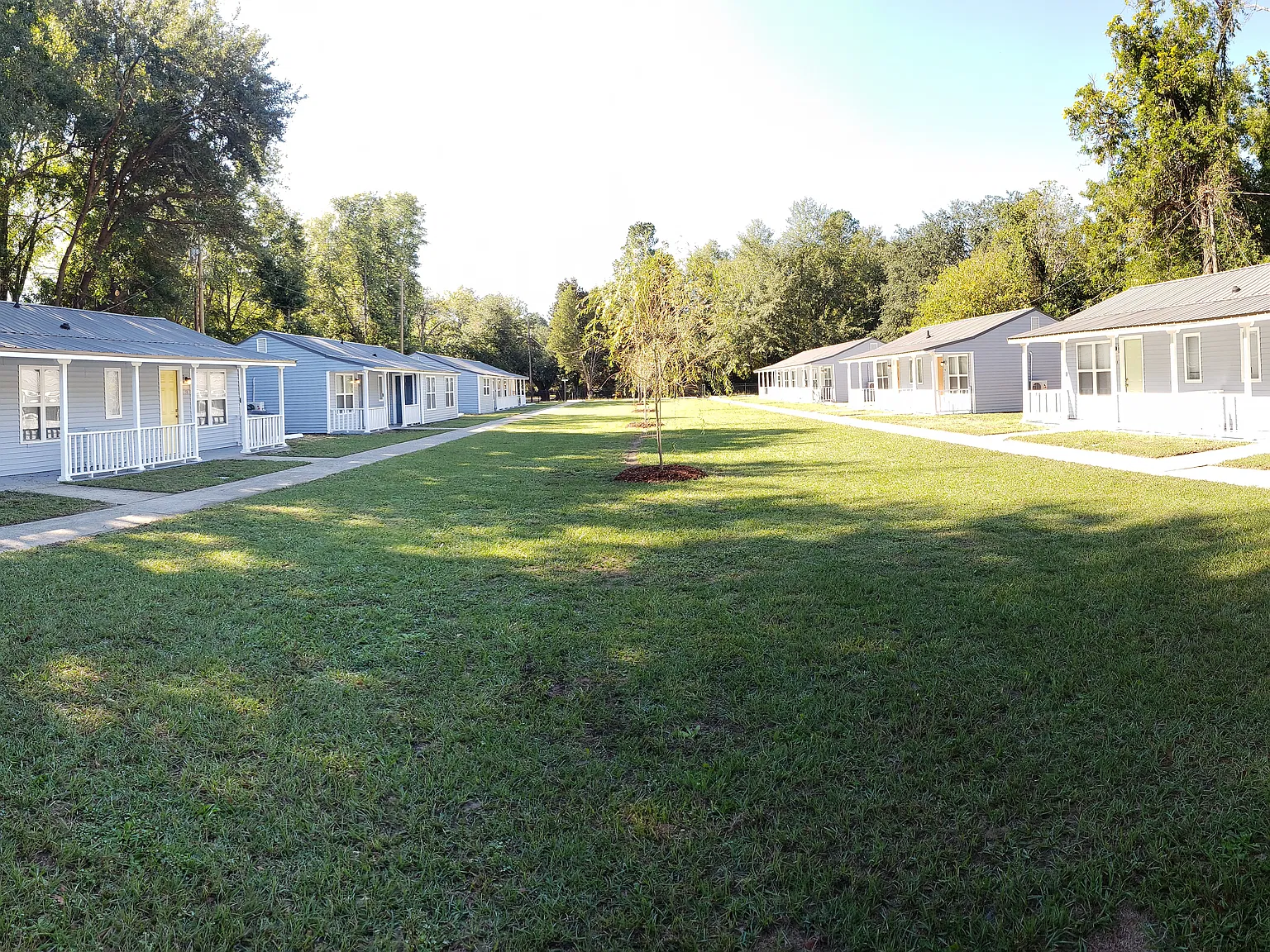 1622 Colleton Ave — Photo 3