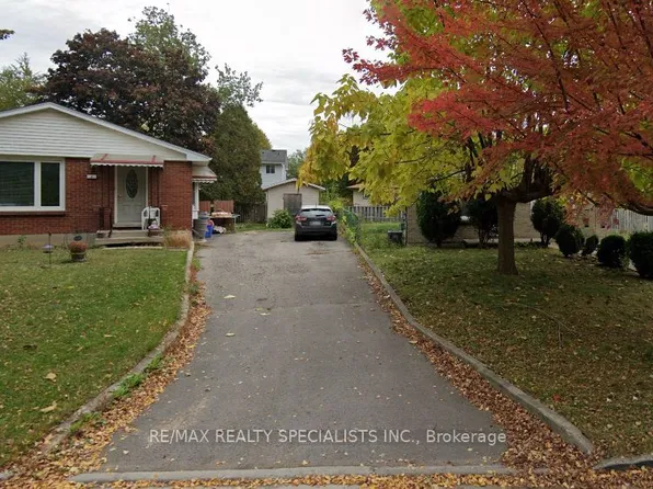 8 Kintail Cres, London, ON N6E 1J5