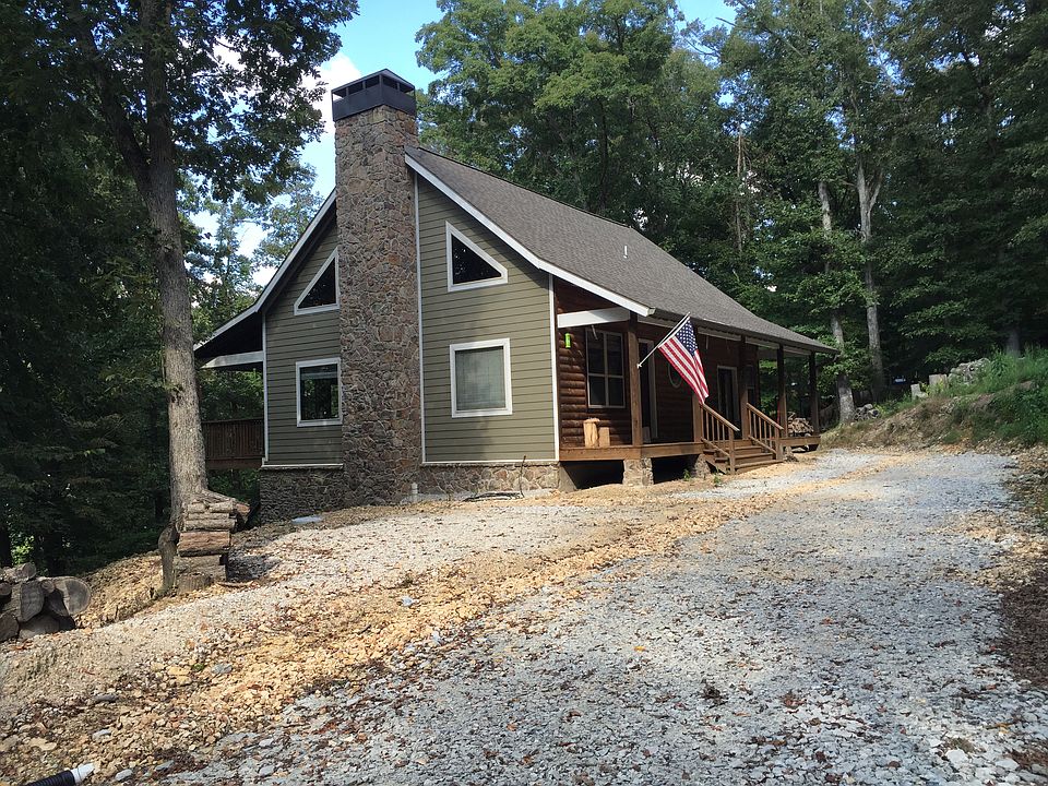 2nd image of 934 Running Brook Dr