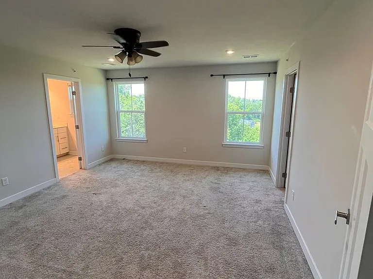 437 Greenwood Dr — Photo 31