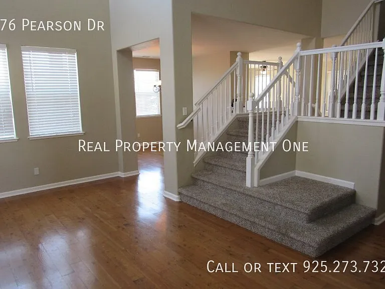 576 Pearson Dr — Photo 6