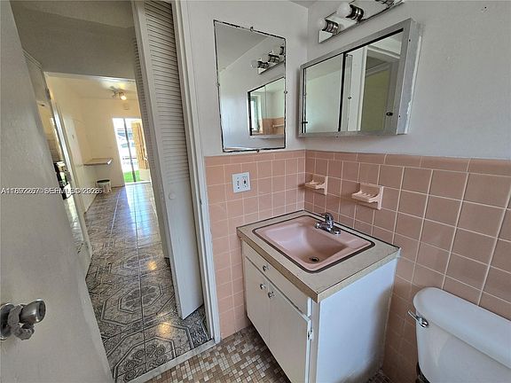 2nd image of 70 NW 77th St APT 11