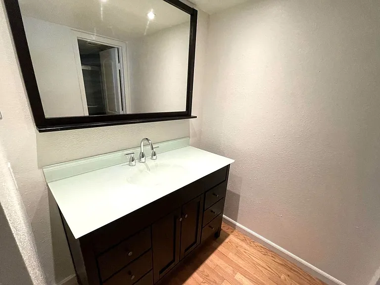 4410 N Longview Ave #119 — Photo 6