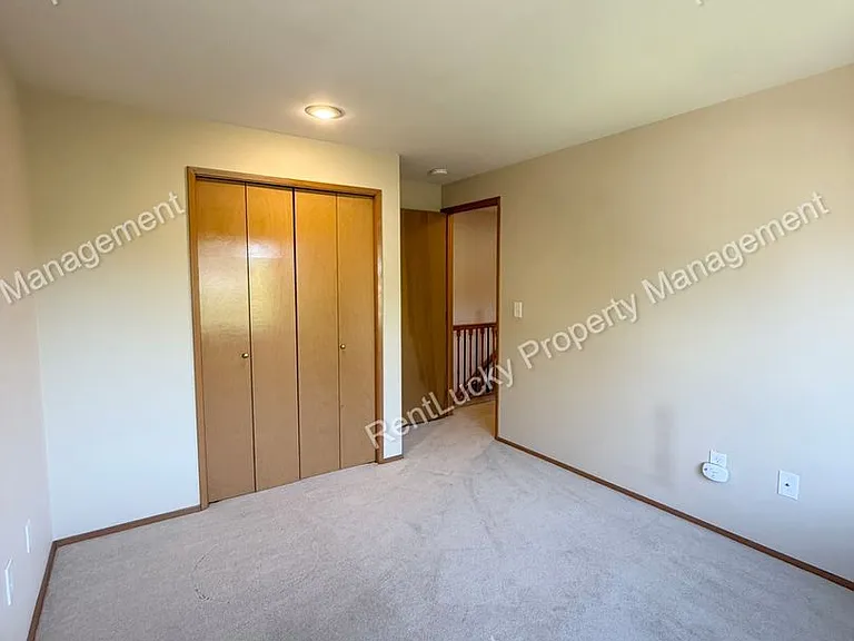 3734 Braeburn Dr NE — Photo 16