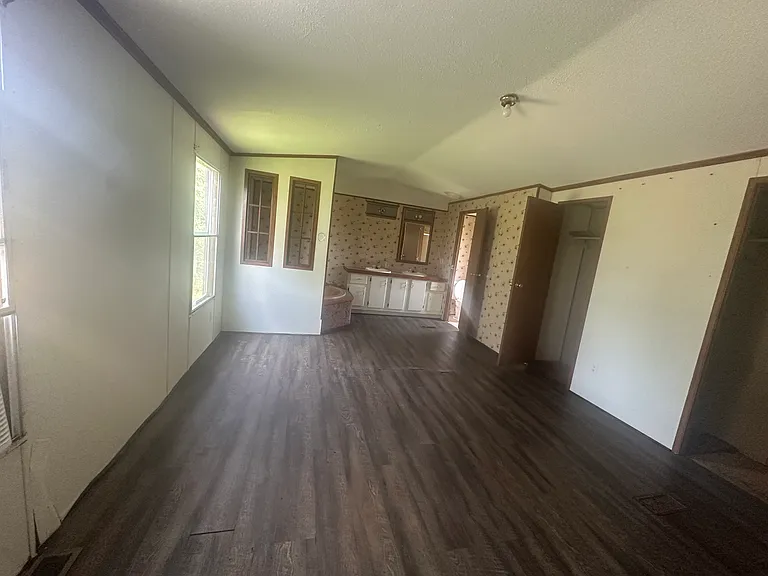 E Walnut Shade Rd — Photo 6