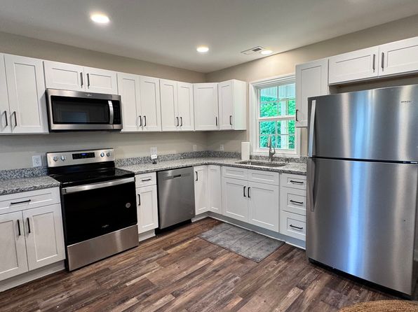 105 E Highfill Ave #105