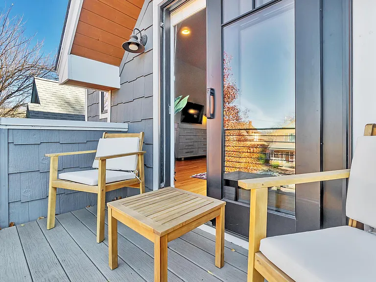 2534 N Humboldt St — Photo 20