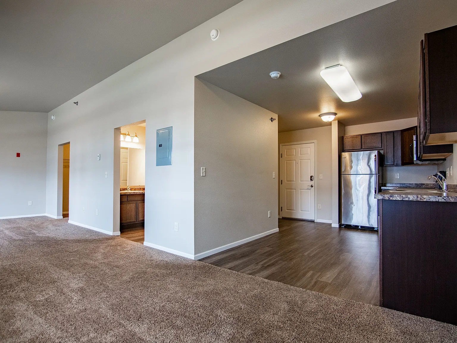 Creekside at Osgood Apartments — Photo 2