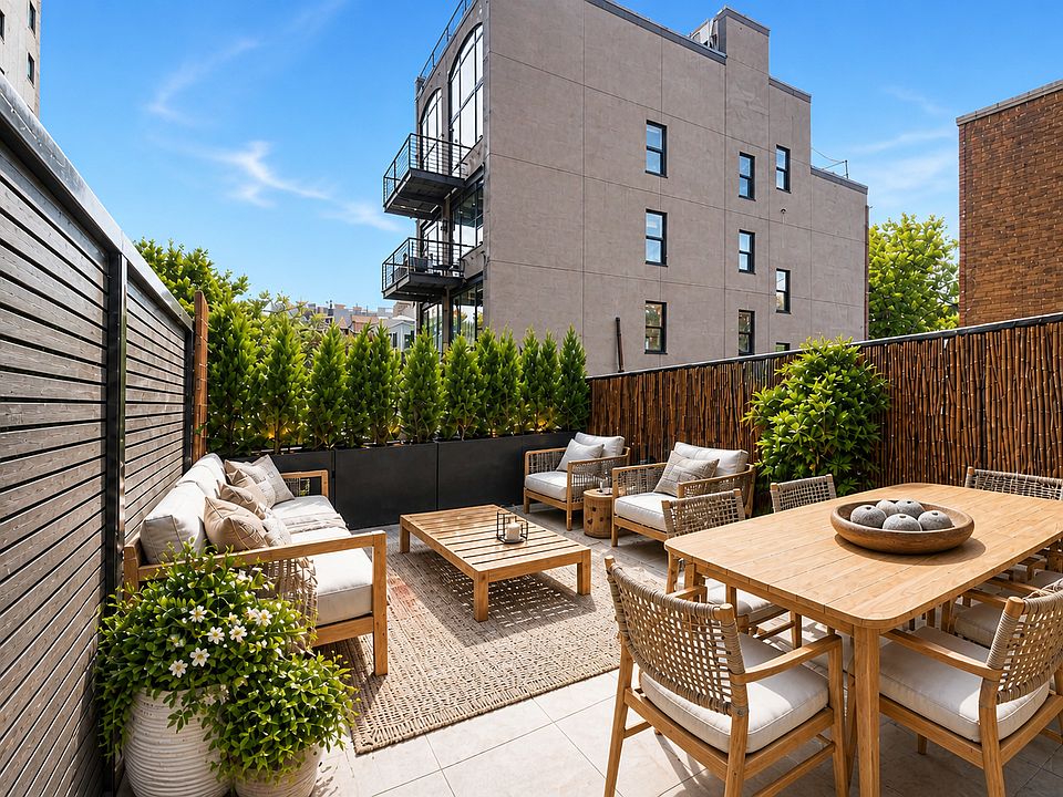 1st image of 476 Humboldt St #2R