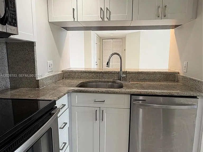 770 Claughton Island Dr #704 — Photo 3