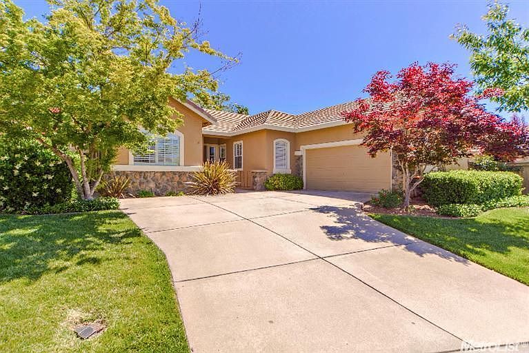 1st image of 4009 Avellano Dr