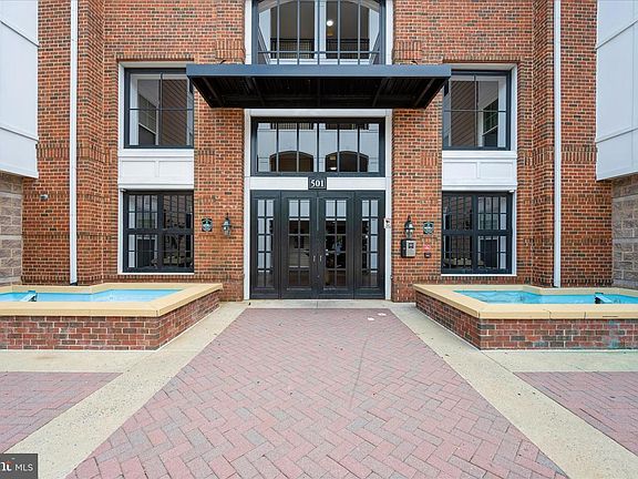 2nd image of 501 Hungerford Dr APT 139