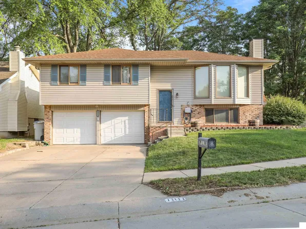 13113 Emiline St, Omaha, NE 68138