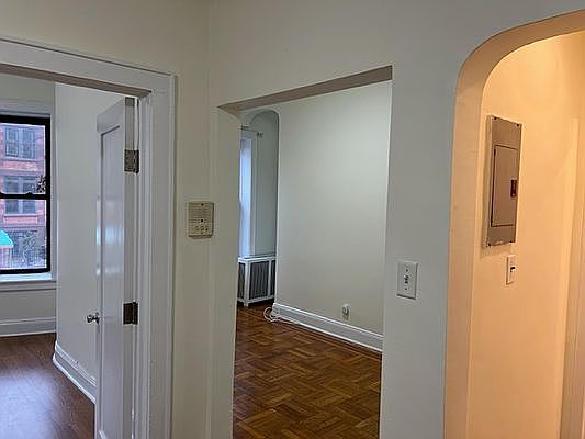 2nd image of 405 6th Ave #2